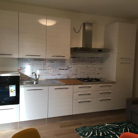 Apartament Residenza Elena Rimini Zewnętrze zdjęcie