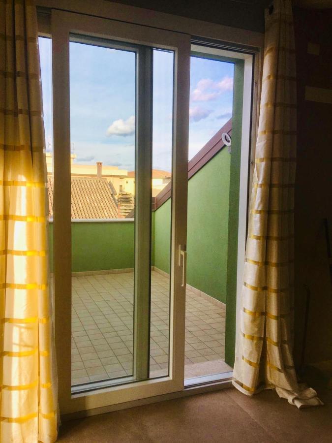 Apartament Residenza Elena Rimini Zewnętrze zdjęcie