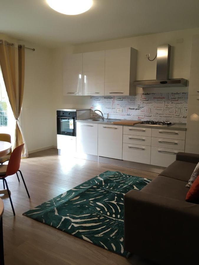 Apartament Residenza Elena Rimini Zewnętrze zdjęcie