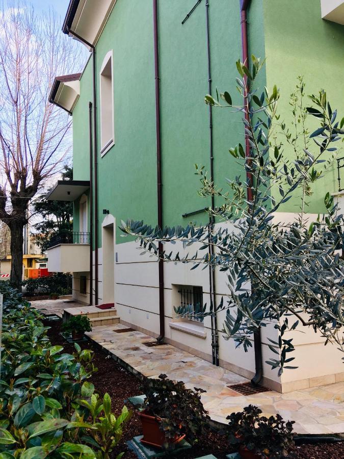 Apartament Residenza Elena Rimini Zewnętrze zdjęcie
