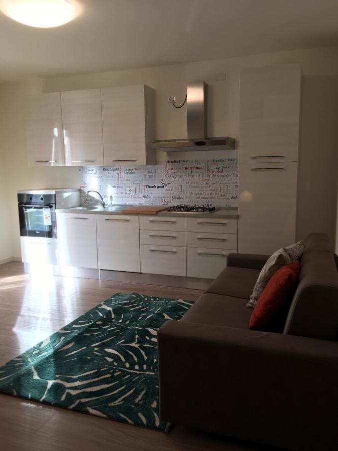 Apartament Residenza Elena Rimini Zewnętrze zdjęcie